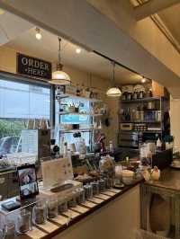 All Seasons Coffee, Shinjuku’s Sweet Spot for Pudding and Pour-Overs