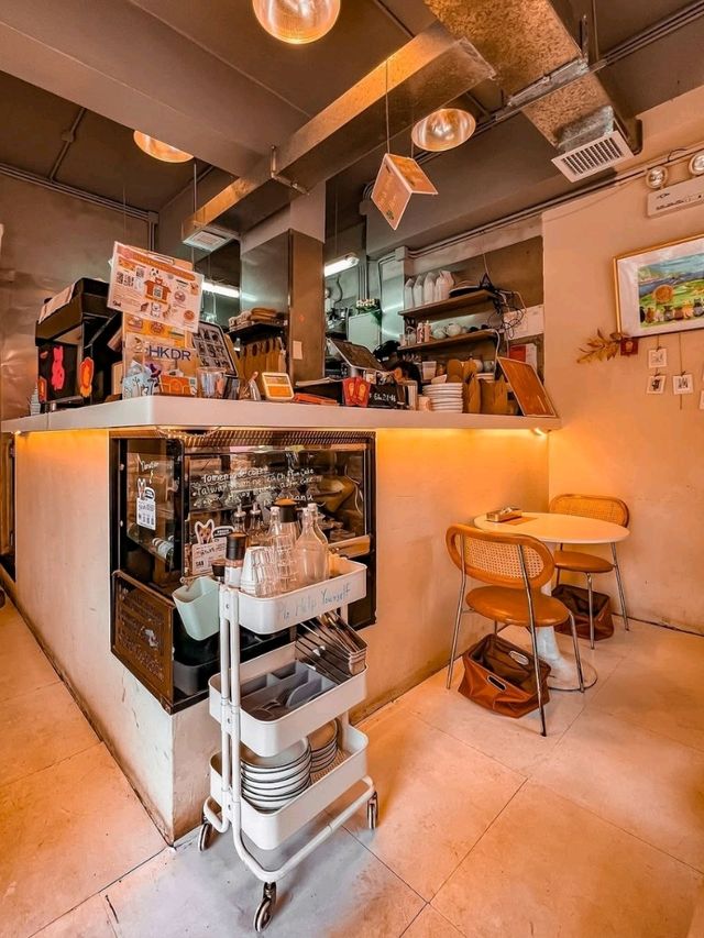 Cafe Pawsitive Hong Kong