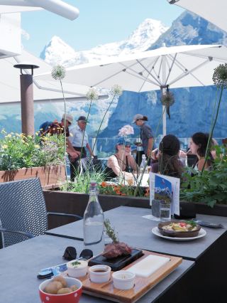 𖤣Swiss Cuisine𖤥𖤥 Spectacular Mountain View Terrace