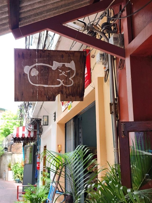 【バンコク🇹🇭】ラテアートの可愛い古民家カフェ☕
