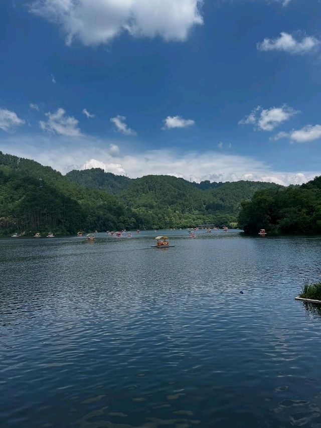 Guiyang City Walks Hit Different in the Best Way