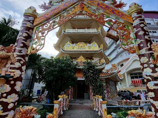 Discover Cultural Fusion at Wat Thawon Wararam in Hat Yai