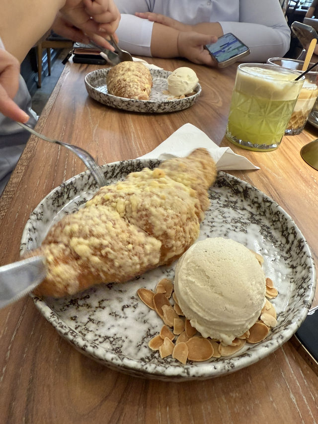 “A Hidden Gem in Ipoh’s — Patisserie Boutique!✨🍰” “A Hidden Gem in Ipoh’s — Patisserie Boutique!✨🍰”