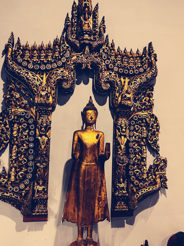 The Rong Suea Ten Temple, museum 