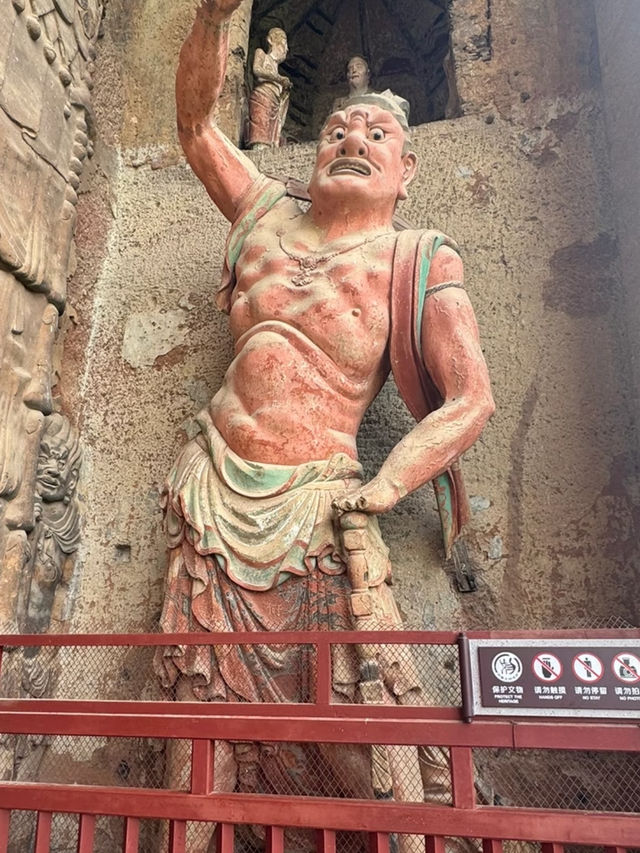 ⛰️ Buddhist Art in the Cliffs — Maijishan Grottoes (麦积山石窟) ⛰️ Buddhist Art in the Cliffs — Maijishan Grottoes (麦积山石窟)