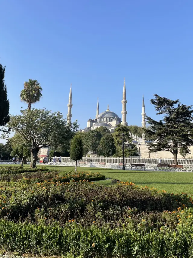 Review of Visiting Sultanahmet Square in Istanbul