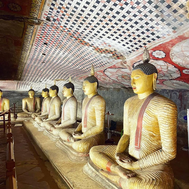 Explore the Timeless Beauty of Dambulla Royal Cave Temple Explore the Timeless Beauty of Dambulla Royal Cave Temple