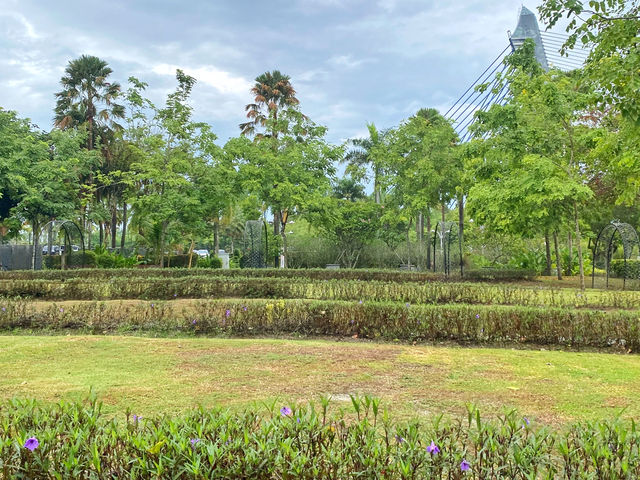 Royal Floria Putrajaya: Where Flowers Bloom… and So Do Instagram Posts!