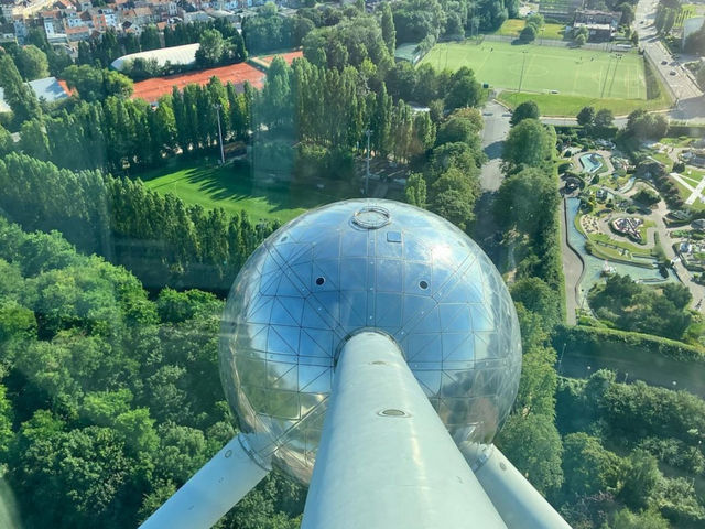 【未来感あふれる巨大建築✨】アトミウム(Atomium) 【未来感あふれる巨大建築✨】アトミウム(Atomium)