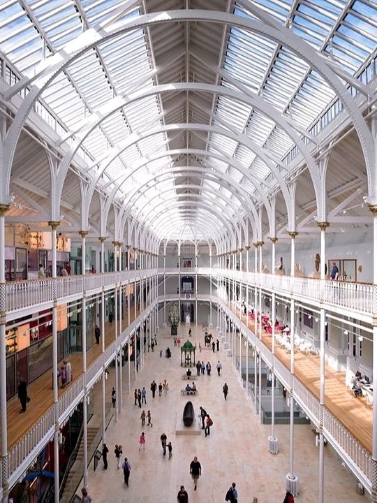 absolutely fantastic! The building itself is stunning, and inside there is so much to explore.