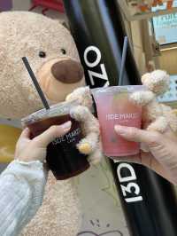 13DE MARZO (13DEarzo) — 커피도 귀여운, 스타일도 귀여운 복합 공간 🐻☕👗