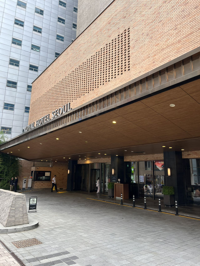 걷고 싶은 명동길🌿
