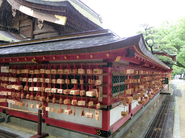 在雨中漫步於日本九州福岡太宰府天滿宮