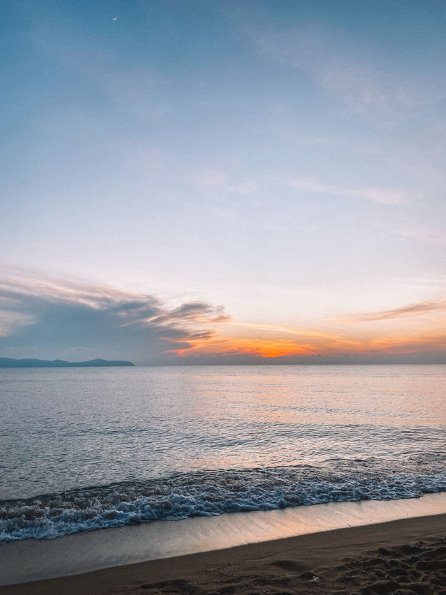 Chasing Sunrise and Sea Breeze at Marang Beach 🫧✨