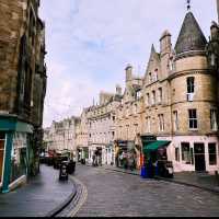 Charmed by the Streets of Edinburgh