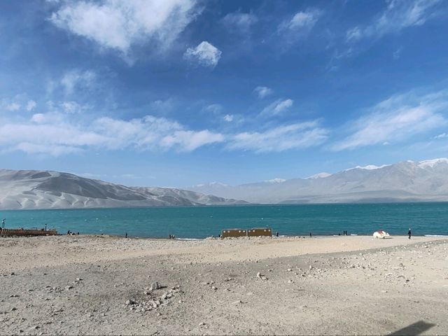 White Sand Lake: A Marvel on the Pamir Plateau