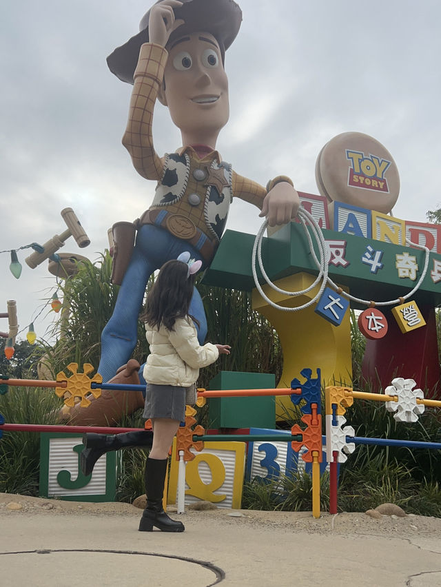 魔法と冒険が待つ！香港ディズニーランド1日旅