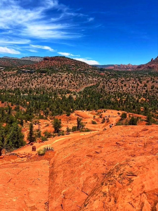 ⛰️✨ Cathedral Rock Trailhead – Sedona’s Iconic Red Rock Climb