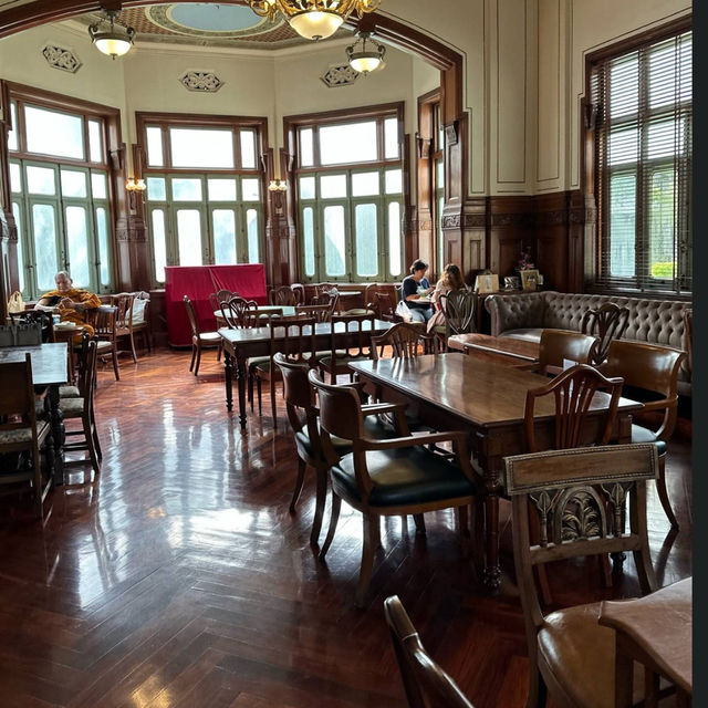 กาแฟนรสิงห์ ณ พระราชวังพญาไท