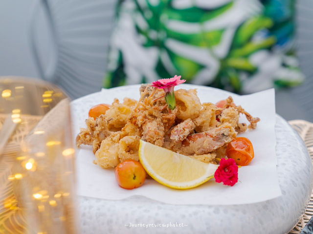 ดื่มด่ำบรรยากาศสุดโรแมนติก วิวเมืองภูเก็ต