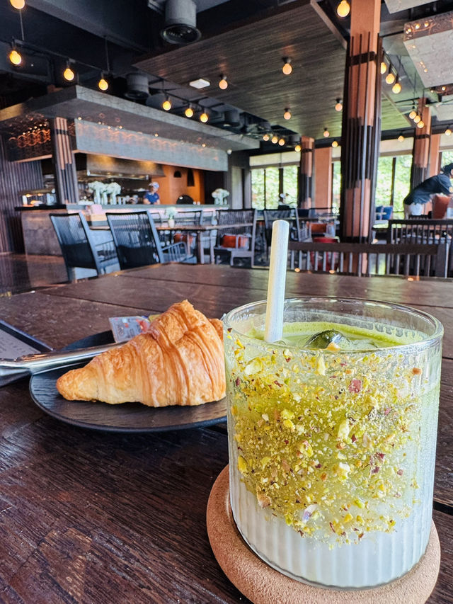 Phuket 1 วัน ชิลง่าย…ได้ทั้งวัน Phuket 1 วัน ชิลง่าย…ได้ทั้งวัน