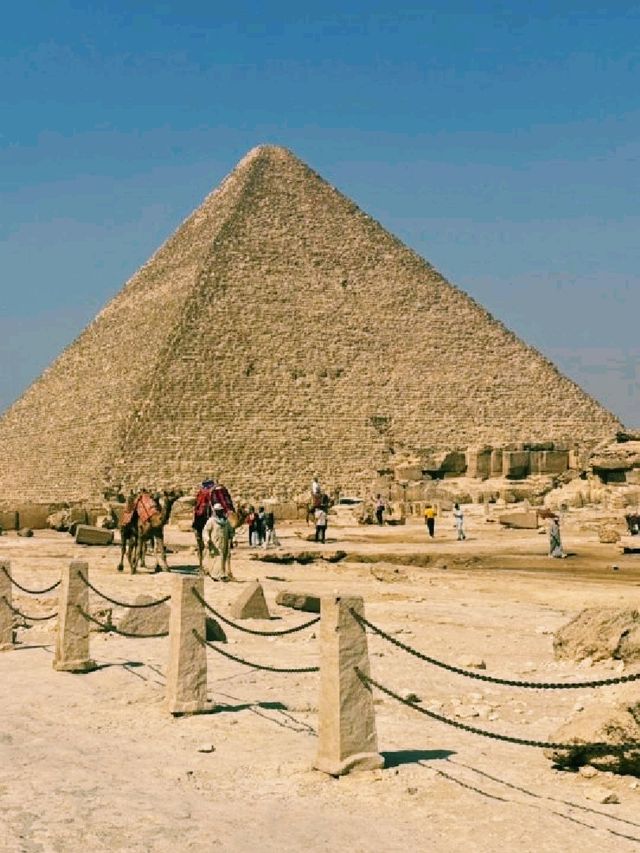 사막의 공기와 고대의 시간이 함께 흐르는 하루 여행 일정