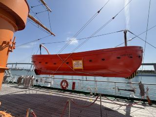 🚢 射水市海王丸：探索船上生活的歷史 🌊✨