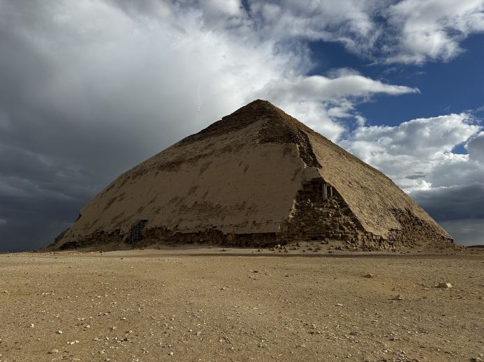 🏜️ まるで時が止まったかのようなピラミッド | Trip.com Dahshour