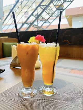 Enjoy the authentic flavors of Thailand 🌶️🧅 at this Thai restaurant in Bodh Gaya, India 🇮🇳