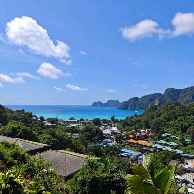 🌅 Wandering Phi Phi: A Slow Travel Escape