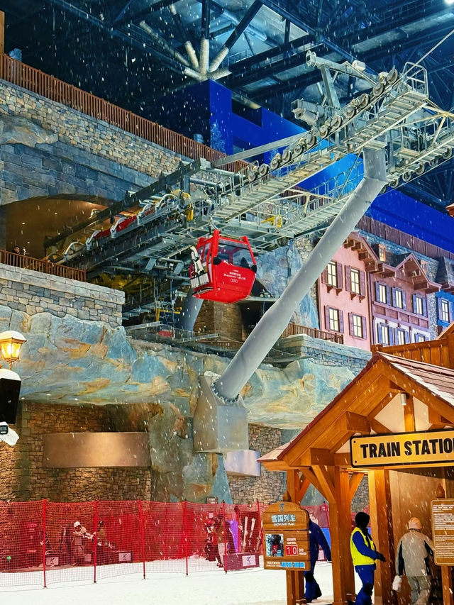 Shanghai’s Fairytale Ski Wonderland ❄️✨ #skitrip LIVE!