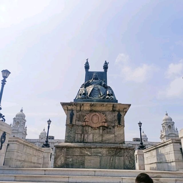 A day with Victoria & Netaji in Kolkata