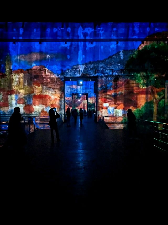 Immersive experience at les Bassins de Lumieres