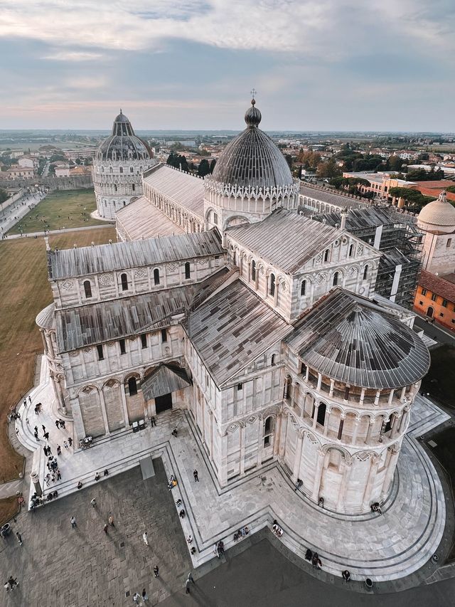 PISA TRAVEL GUIDE