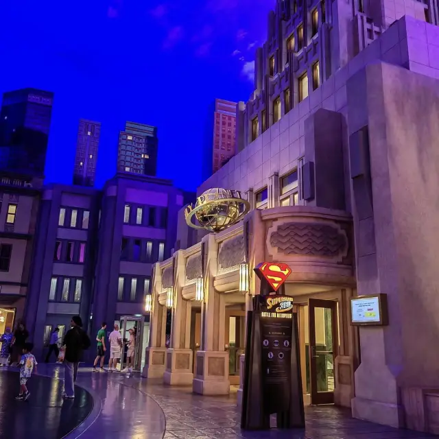 Warner Bros. World Abu Dhabi 🗺️