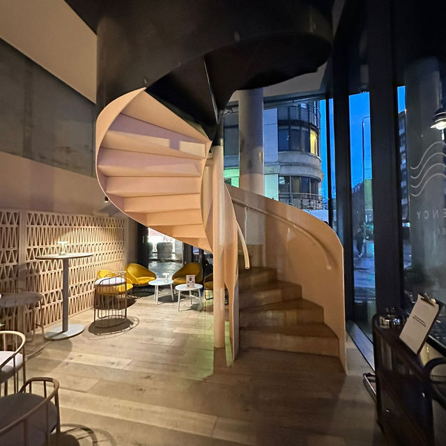 A Stylish Comfort Apartment Style Meets Urban Convenience at Leman Locke