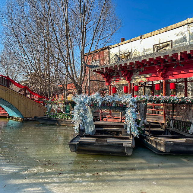 A Cozy Winter Escape to Heifengguang Ancient Town