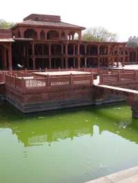 Fatehpur Sikri: The Magnificent Mughal Ghost City