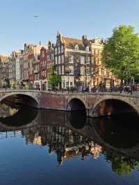 Amsterdam – Where Canals, Culture, and Creativity Meet