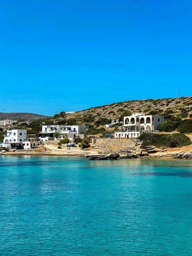 🌊 Irakleia: A Peaceful Retreat in the Heart of the Small Cyclades 🇬🇷✨