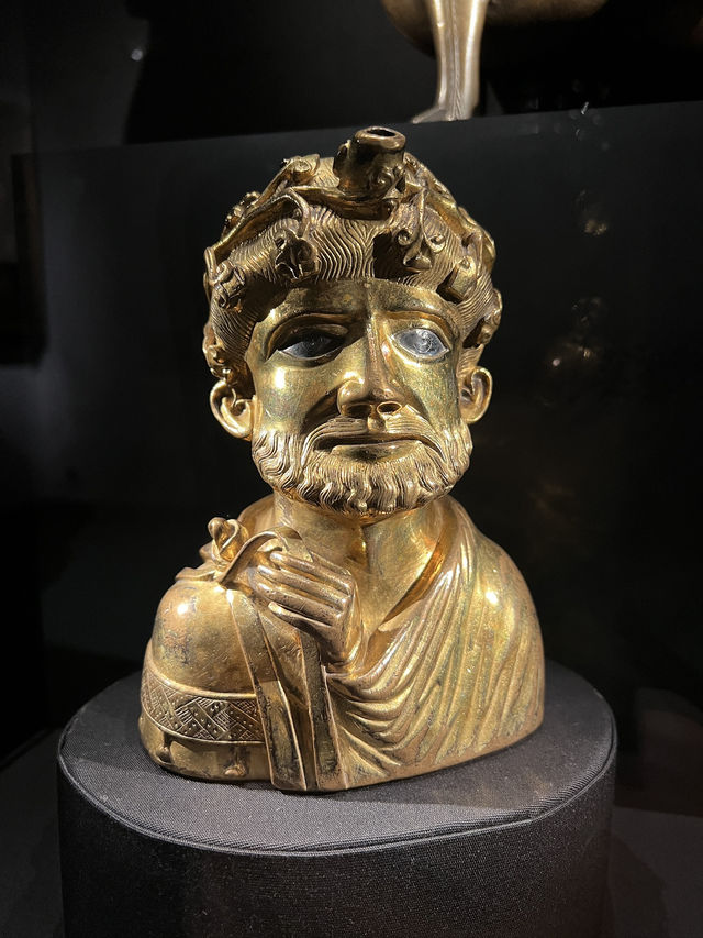 💎⛪ Domschatzkammer Aachen – Where Sacred Treasures and Imperial Power Collide ✨👑