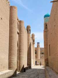 🏛️ Silk Walls and Royal Echoes – Toshhovli Palace, Khiva, Uzbekistan