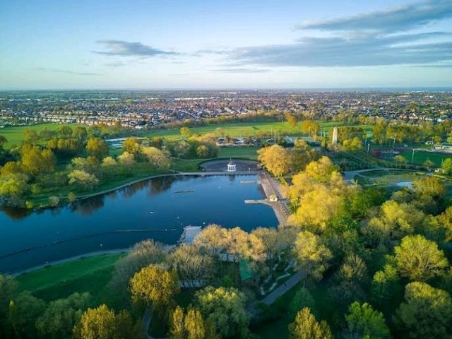 🌳 Stanley Park: Blackpool’s Peaceful Green Escape 🇬🇧🌸