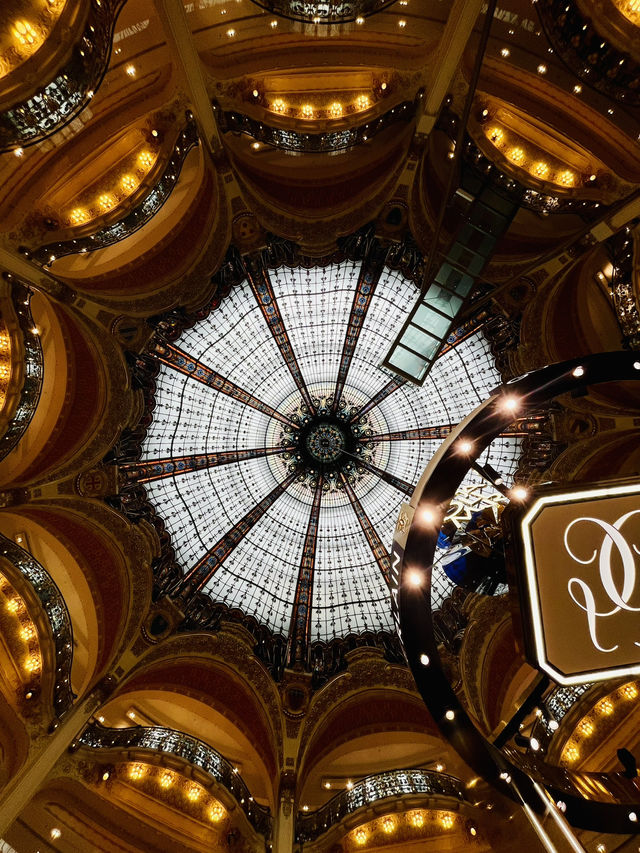 PARIS DAY