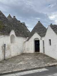 終於嚟到南意大利Bari-Alberobello（蘑菇村）