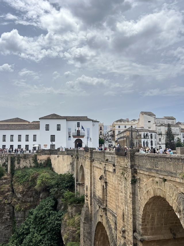 Day Trippin’ from Marbella to Ronda’s Legendary Bridge 🌉💦 Day Trippin’ from Marbella to Ronda’s Legendary Bridge 🌉💦