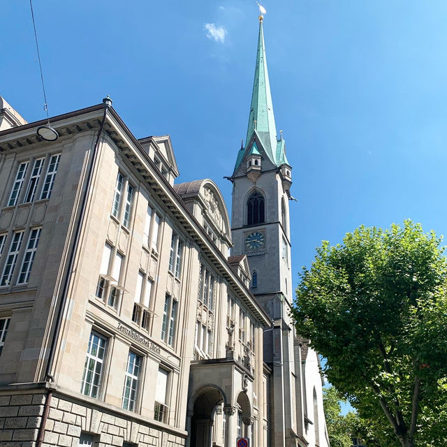 Zurich: Where Urban Vibes Meet Alpine Beauty 🇨🇭✨