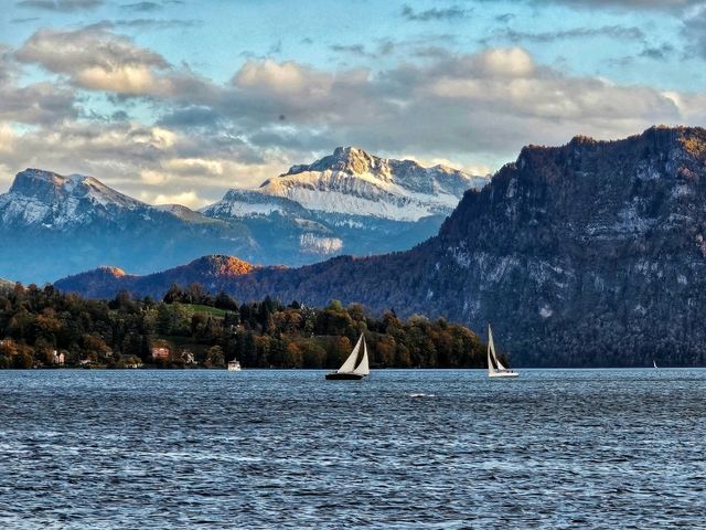 ⛰️🇨🇭 Switzerland Travel Guide — Best Places to Visit in October