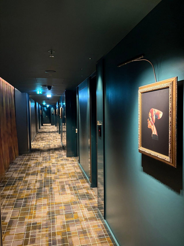 🌟 The Londoner: Ultimate Luxury in the Heart of the West End