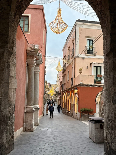 イタリア・シチリア島で最も美しい町、タオルミーナ（Taormina